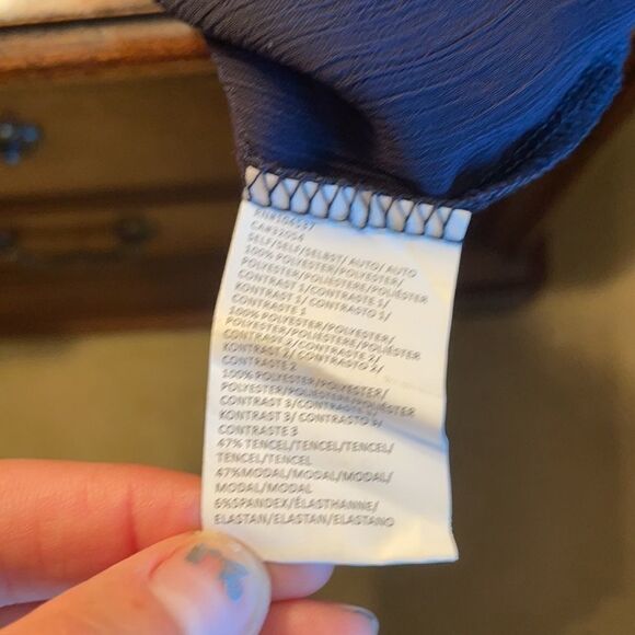 Anthropologie Tiny black long sleeve top with lace overlay - Picture 10 of 11